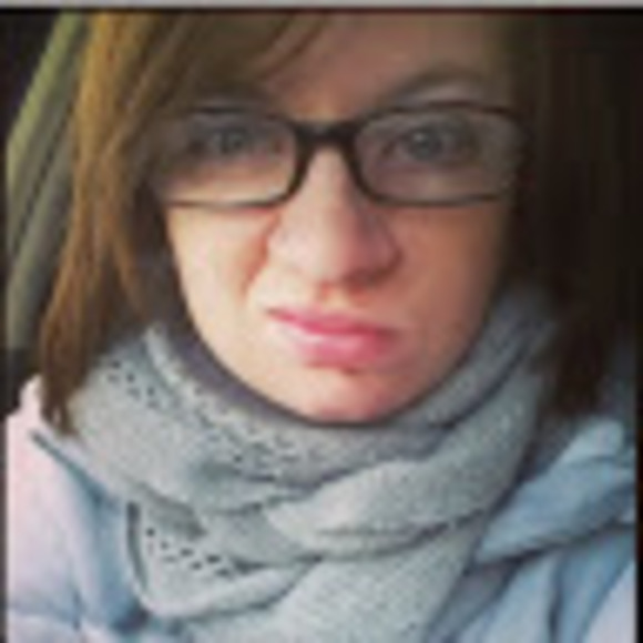 Meet your Posher, Katie - Picture 1 of 1